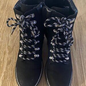 Women's dress boots.  J Lo Brand.  Size 7M.